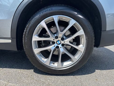 Used 2024 BMW X5 xDrive40i w/ Parking Assistance Package AWD/4WD image 46