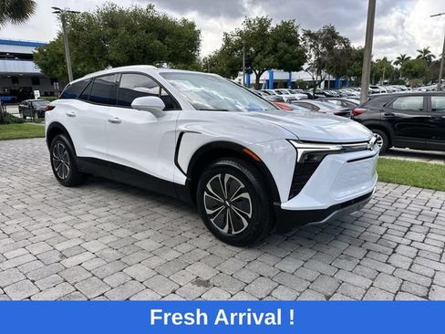 Used 2024 Chevrolet Blazer EV LT AWD/4WD image 16