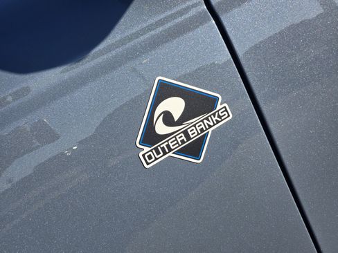 New 2025 Ford Bronco Outer Banks image 8