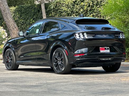 Certified 2025 Ford Mustang Mach-E Premium w/ Sport Appearance Package AWD/4WD image 6