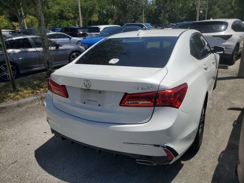 Used 2018 Acura TLX V6 FWD image 9