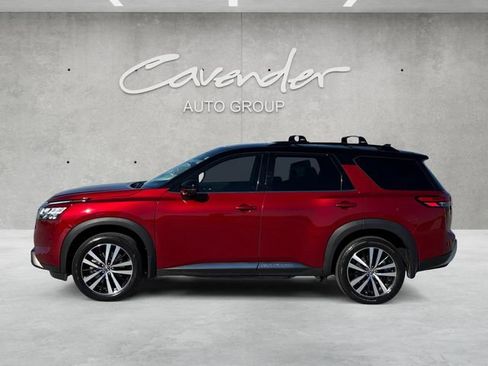 Used 2024 Nissan Pathfinder Platinum image 13