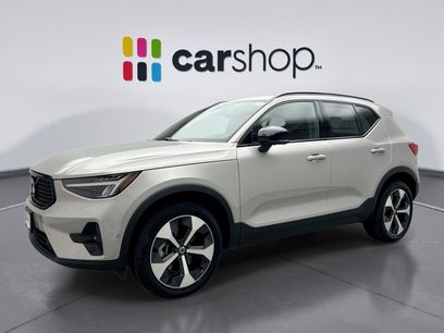 Used 2025 Volvo XC40 B5 Plus