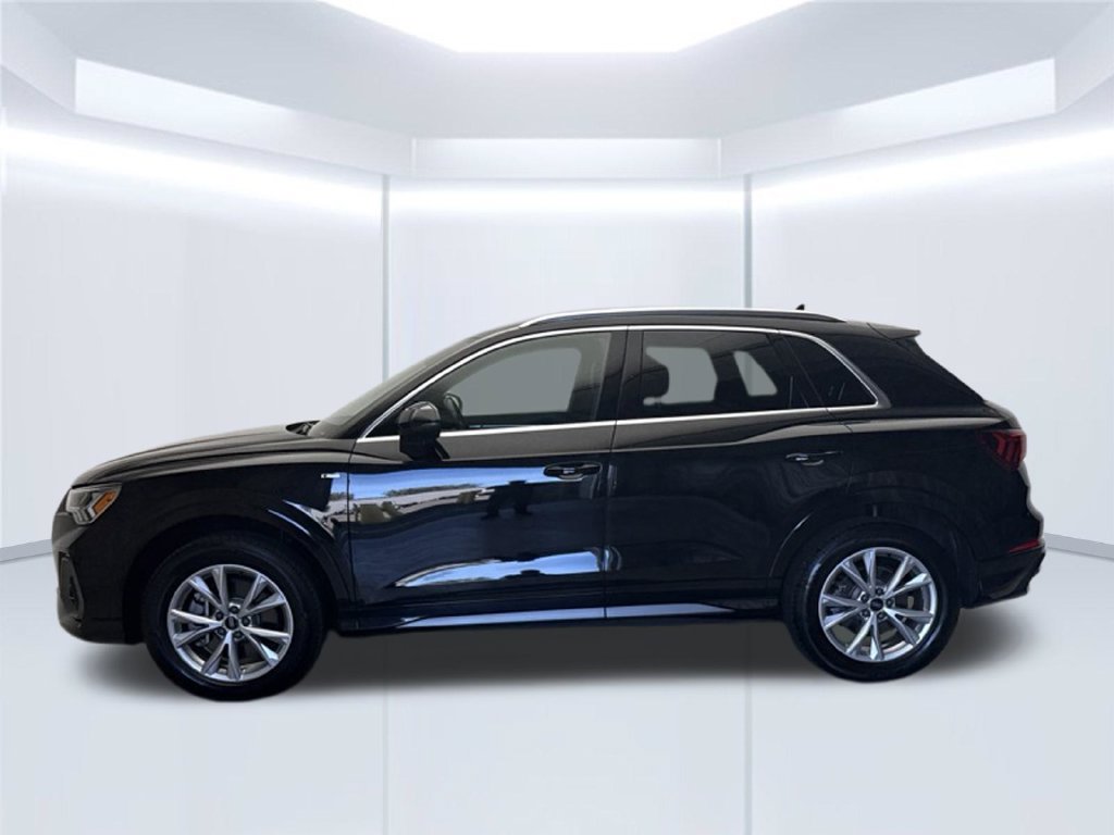 Used 2021 Audi Q3 2.0T Premium Plus w/ Premium Plus Package AWD/4WD image 2