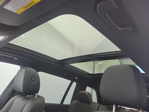 Used 2025 Mercedes-Benz GLS 450 4MATIC image 20