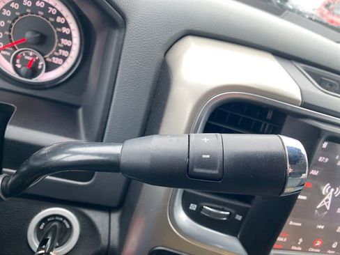 Used 2018 RAM 2500 SLT image 26