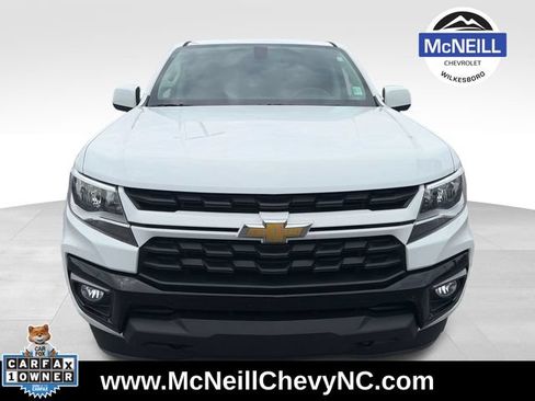 Used 2022 Chevrolet Colorado LT w/ LT Convenience Package AWD/4WD image 2