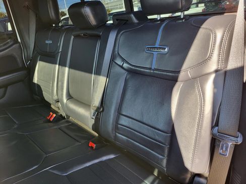 Used 2025 Ford F350 Platinum w/ FX4 Off-Road Package image 21