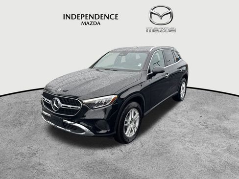 Used 2025 Mercedes-Benz GLC 300 4MATIC image 7