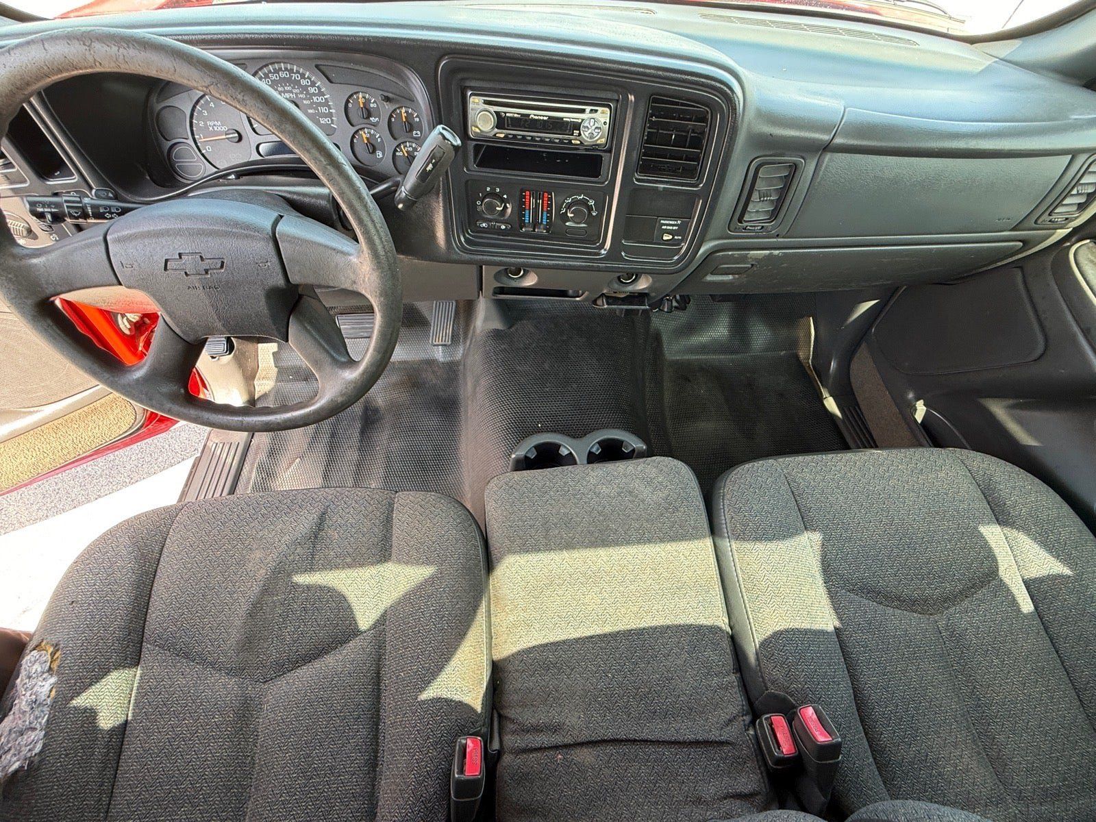 Used 2004 Chevrolet Silverado 1500 W/T RWD image 18