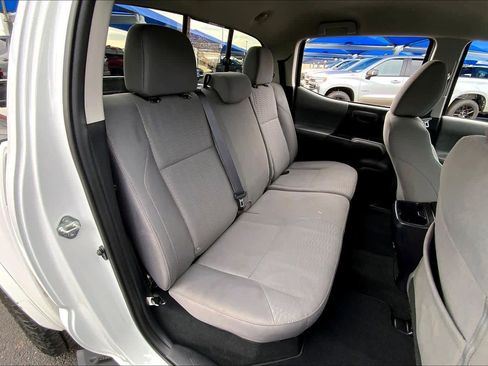 Used 2017 Toyota Tacoma SR5 w/ Tow Package image 20