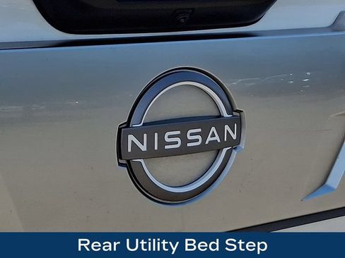 Used 2023 Nissan Titan Platinum Reserve w/ Moonroof Package AWD/4WD image 33