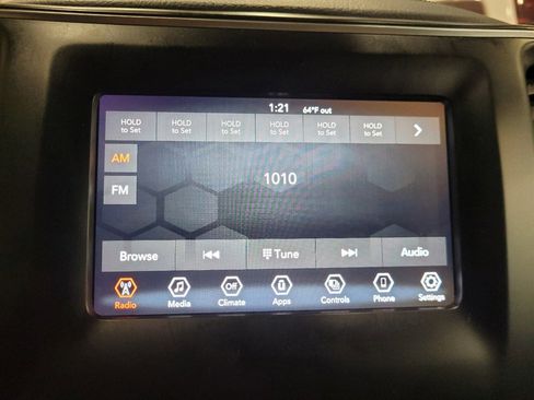Used 2021 Jeep Cherokee Latitude AWD/4WD image 25