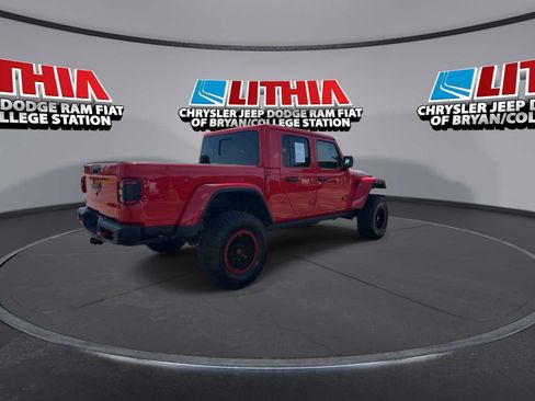 Used 2025 Jeep Gladiator Rubicon AWD/4WD image 8