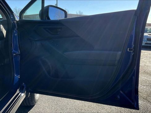 Used 2025 Subaru Crosstrek 2.0i Premium w/ Convenience Package #2 image 26