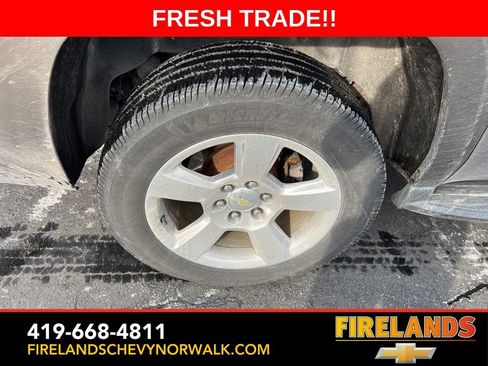 Used 2016 Chevrolet Suburban LT image 20