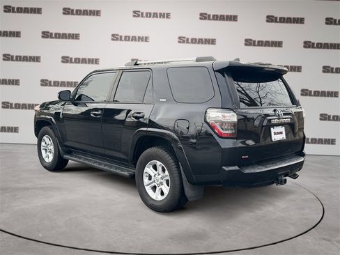 Used 2019 Toyota 4Runner SR5 image 3