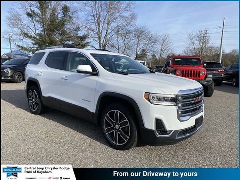 Used 2023 GMC Acadia SLT w/ Technology Package image 1