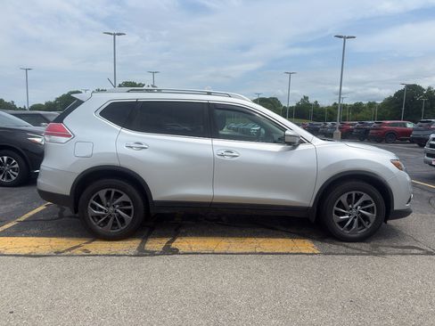 Used 2016 Nissan Rogue SL AWD/4WD image 4