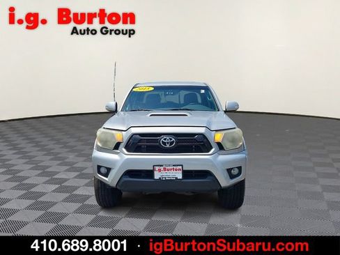 Used 2013 Toyota Tacoma 4x4 Double Cab w/ TRD Sport Pkg image 2