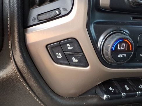 Used 2017 GMC Sierra 1500 Denali w/ Denali Ultimate Package AWD/4WD image 12