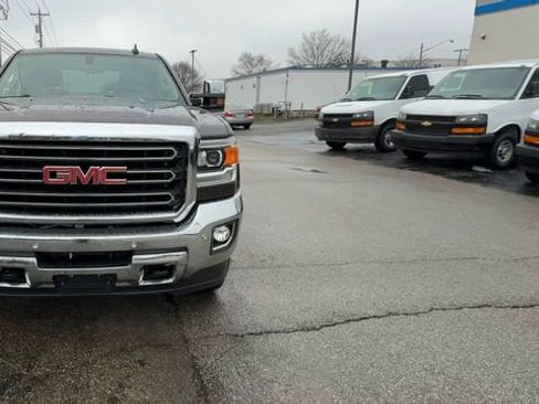 Used 2016 GMC Sierra 2500 SLT w/ Duramax Plus Package image 3
