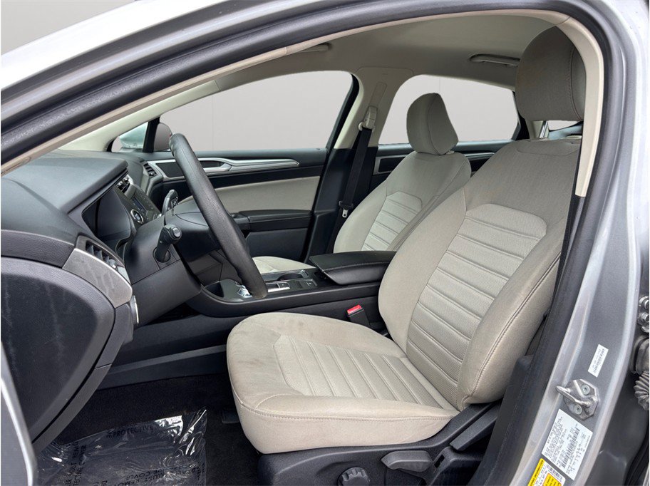 Used 2020 Ford Fusion S FWD image 2