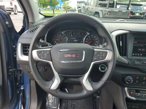 Used 2024 GMC Terrain SLE AWD/4WD image 20