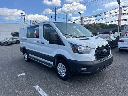 Used 2025 Ford Transit 250 Low Roof w/ Exterior Upgrade Package RWD image 2