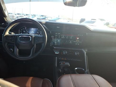 Used 2025 GMC Sierra 1500 Denali Ultimate AWD/4WD image 14