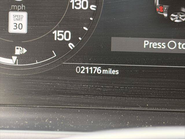 Used 2023 Land Rover Defender 110 S AWD/4WD image 29