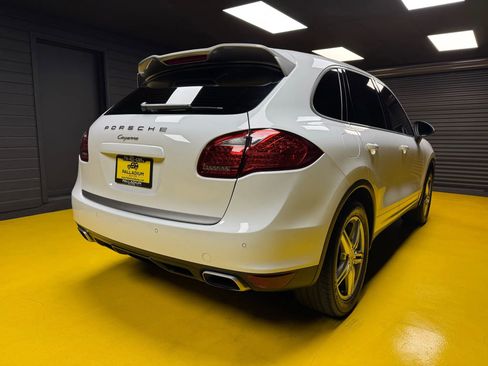 Used 2014 Porsche Cayenne AWD/4WD image 6