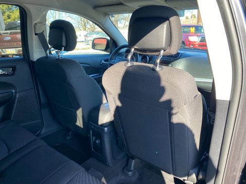 Used 2016 Dodge Journey SE image 25