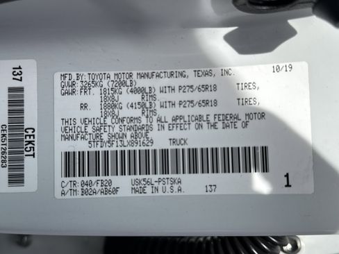 Used 2020 Toyota Tundra SR5 w/ TRD Off-Road Package AWD/4WD image 31