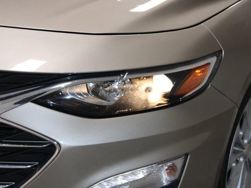 Used 2023 Chevrolet Malibu LT image 50