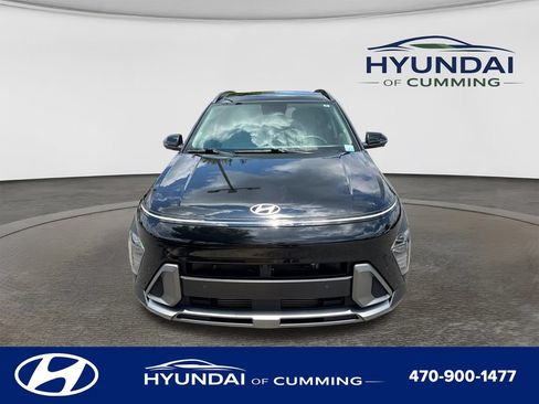 Used 2024 Hyundai Kona Limited AWD/4WD image 2