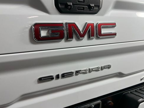 Used 2022 GMC Sierra 2500 AT4 w/ AT4 Premium Plus Package image 38