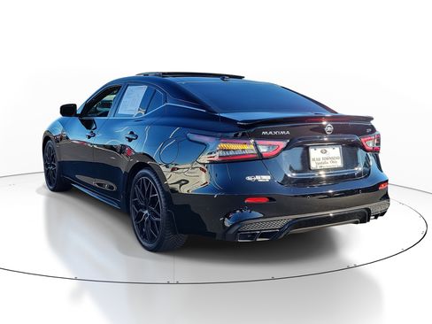 Certified 2022 Nissan Maxima SR w/ Sport Mat Group image 3