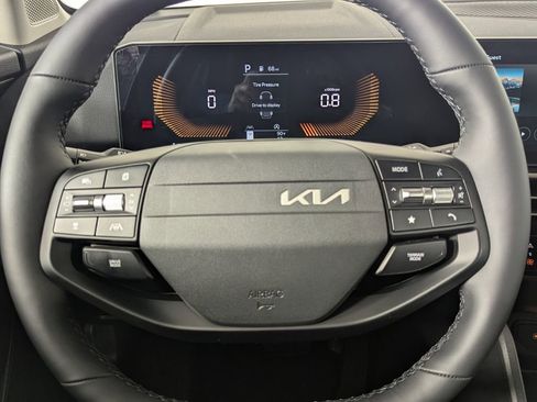 New 2026 Kia Sportage LX AWD/4WD image 16