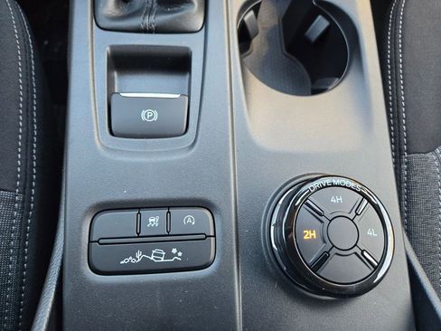 New 2025 Ford Ranger XLT w/ FX4 Off-Road Package image 15