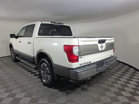 Used 2019 Nissan Titan Platinum Reserve w/ Platinum Utility Package AWD/4WD image 3