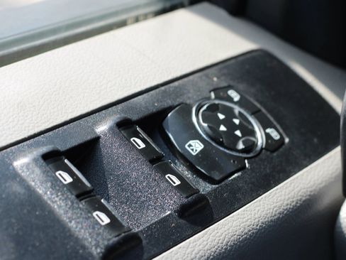 Used 2019 Ford F250 XL w/ Power Equipment Group image 18