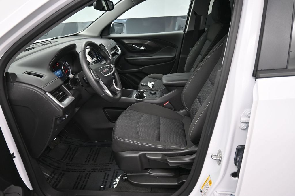 Used 2024 GMC Terrain SLE FWD image 25