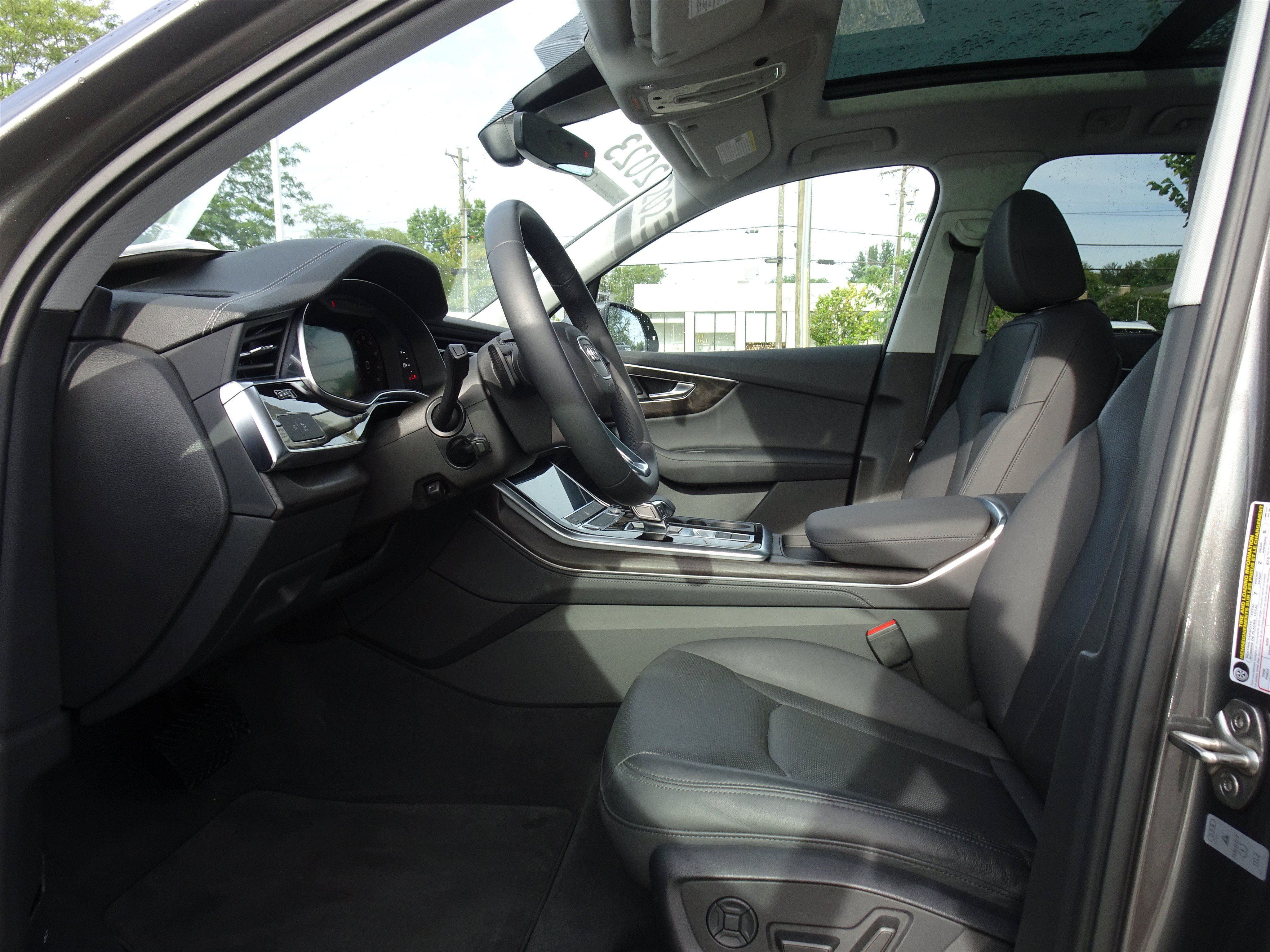 Certified 2023 Audi Q7 3.0T Premium Plus AWD/4WD image 9