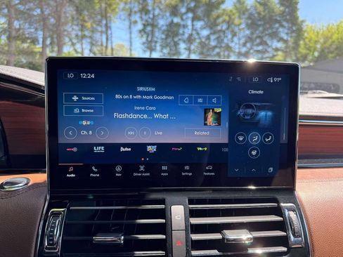 Used 2024 Lincoln Navigator Reserve AWD/4WD image 28