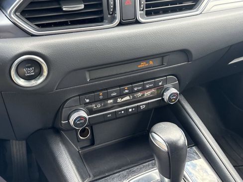 Used 2019 MAZDA CX-5 Touring FWD image 29