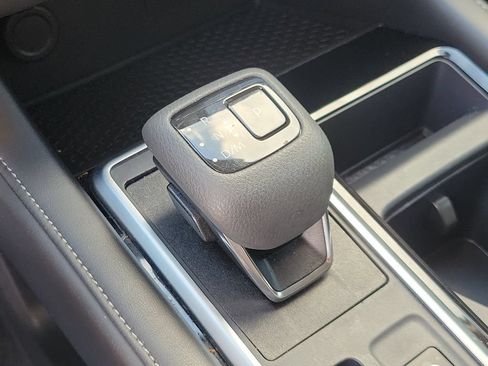 Certified 2024 Nissan Pathfinder SV FWD image 27