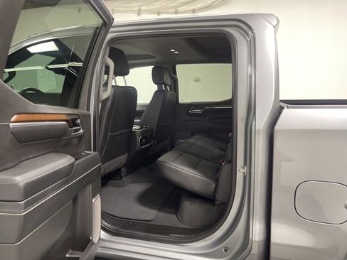 Used 2025 GMC Sierra 1500 Denali w/ Denali Reserve Package image 13