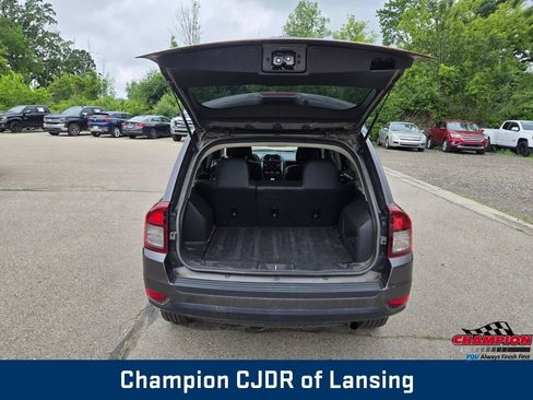Used 2014 Jeep Compass Latitude AWD/4WD image 10