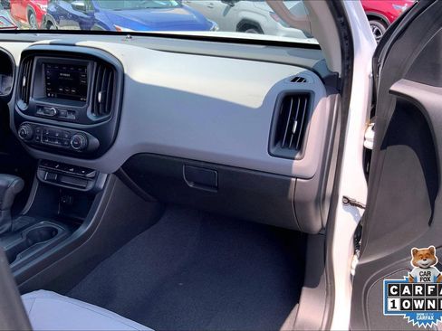 Used 2020 Chevrolet Colorado W/T w/ WT Convenience Package AWD/4WD image 19